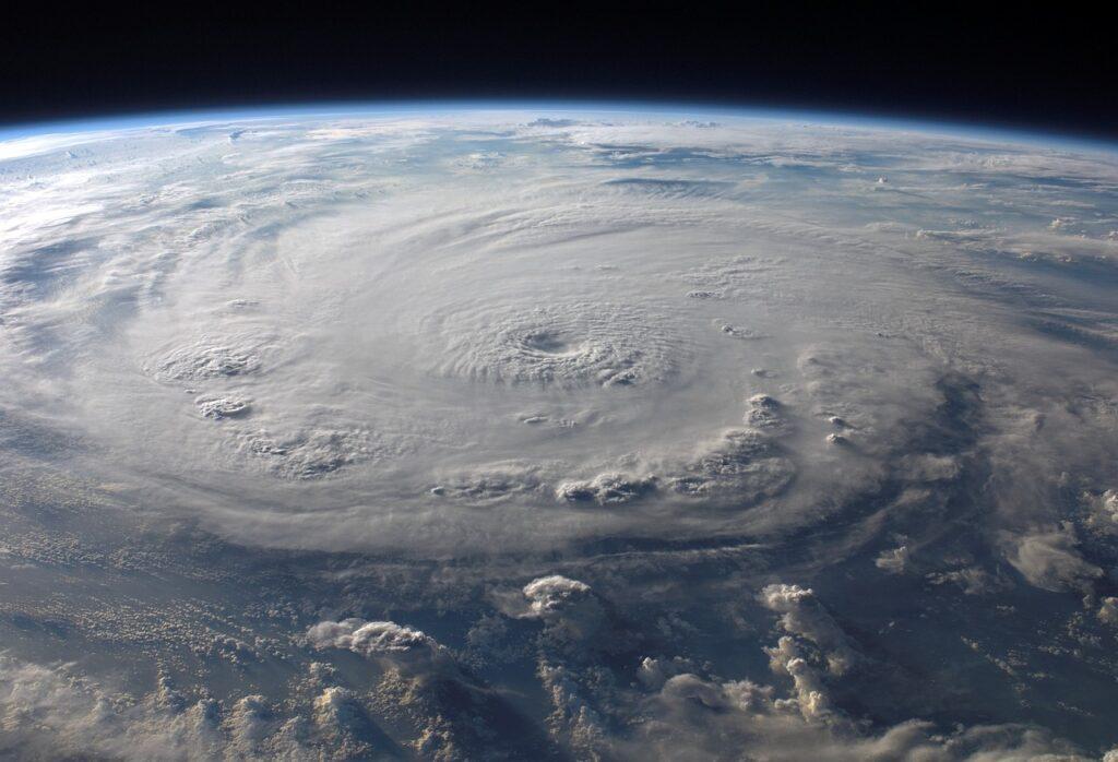 cold front, warm front, hurricane-63037.jpg